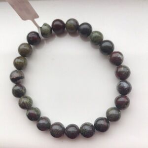 NWT Bloodstone beaded stretch bracelet. Real gemstones boho layering hippie bold